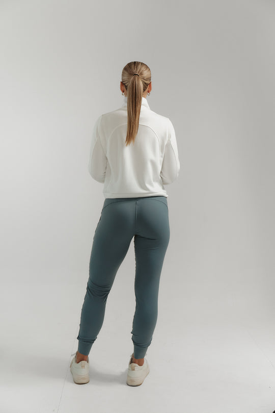 Featherfeel Front Pocket Half Zip